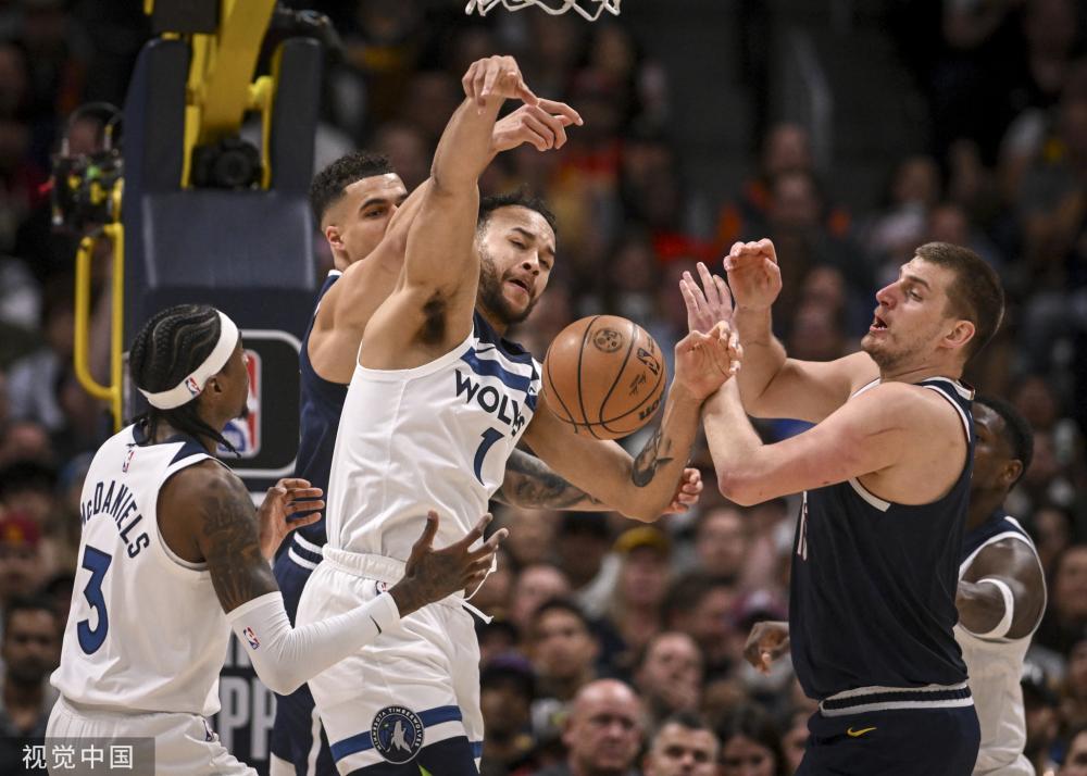 达米安担任 达米安担任