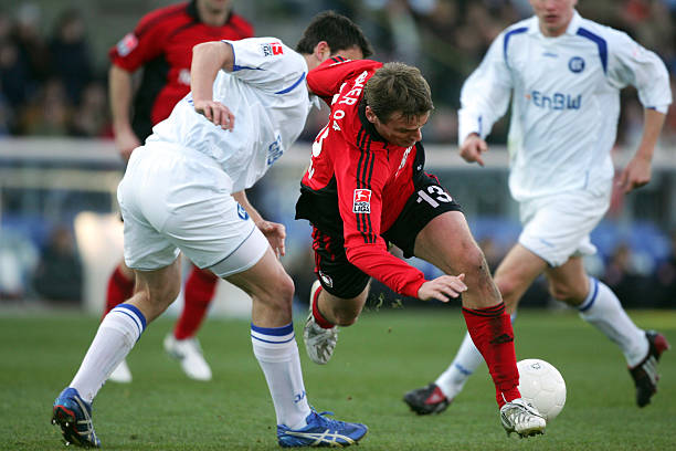 通过一系列 通过一系列